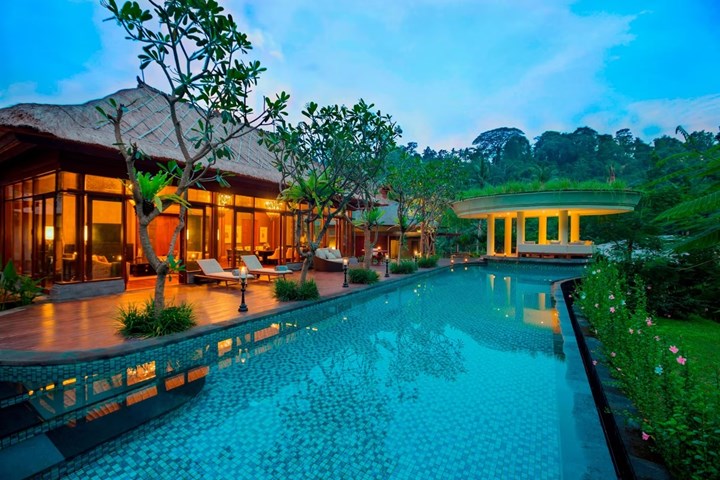 Ubud – A Riverside Jungle Sanctuary with Rice Terraces & Spiritual Luxury