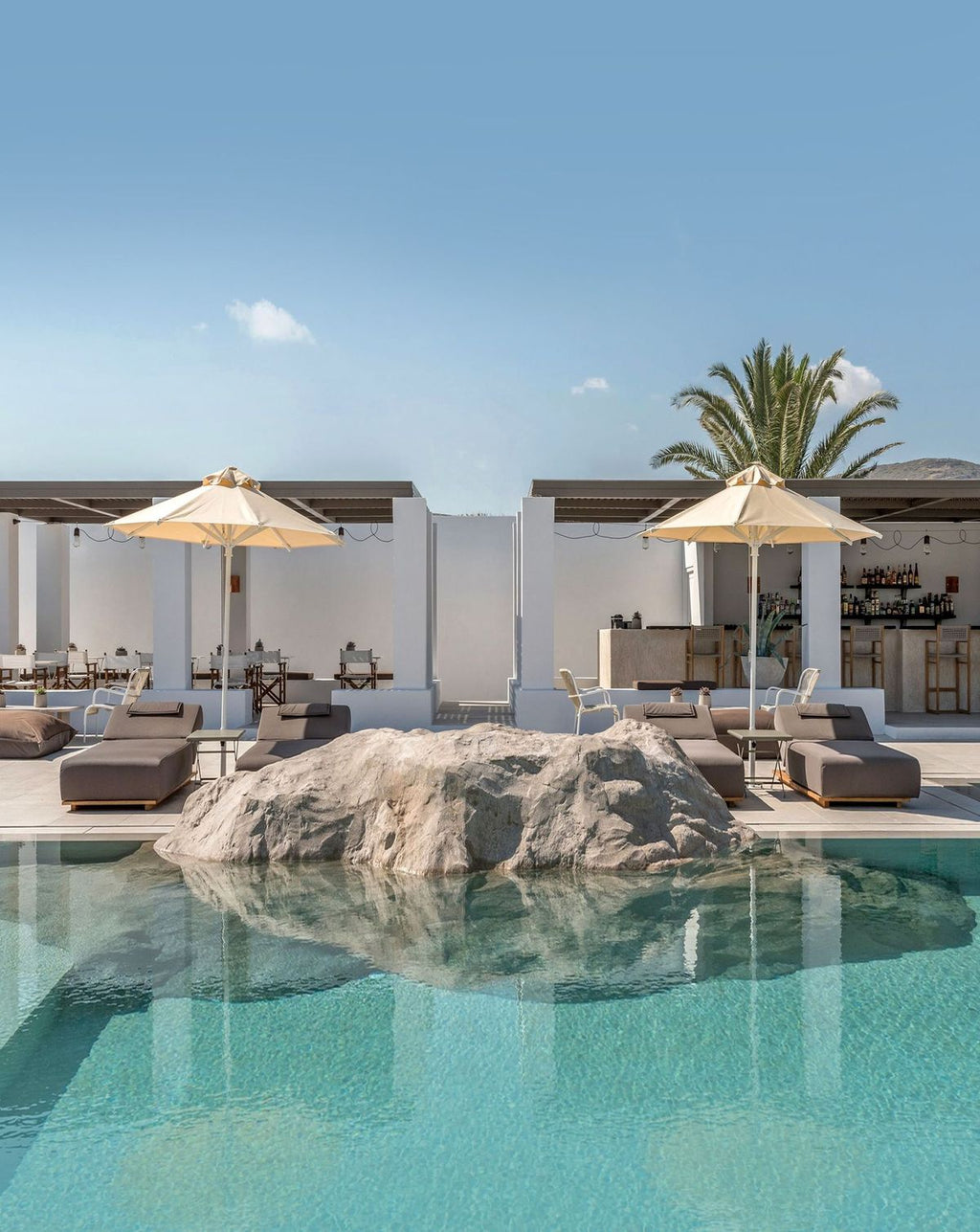 Paros - Cycladic Minimalist Boutique Living by the Aegean Sea