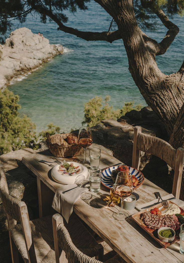 Côte d’Azur- A Collection of Slow Moments on the French Riviera