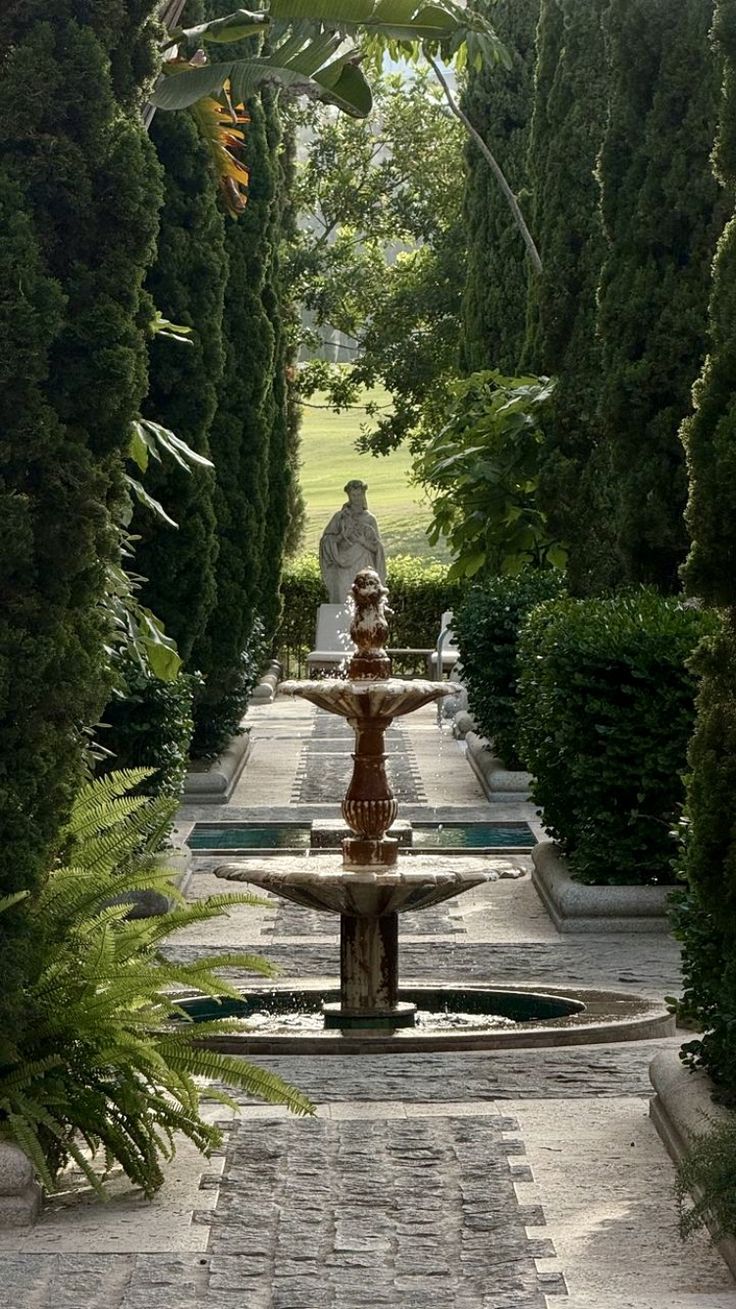 Sauternes – A Private Dinner Among 350,000 Bottles of Liquid Gold