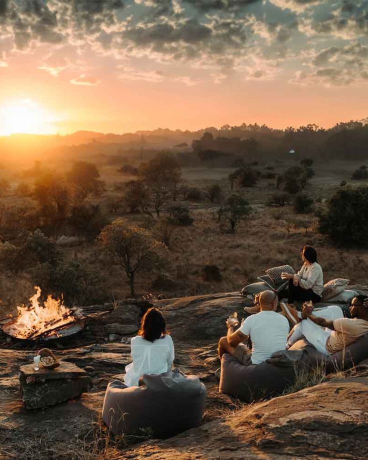Hoedspruit - Luxury Safari Lodge with Classic Romance & Wildlife Views