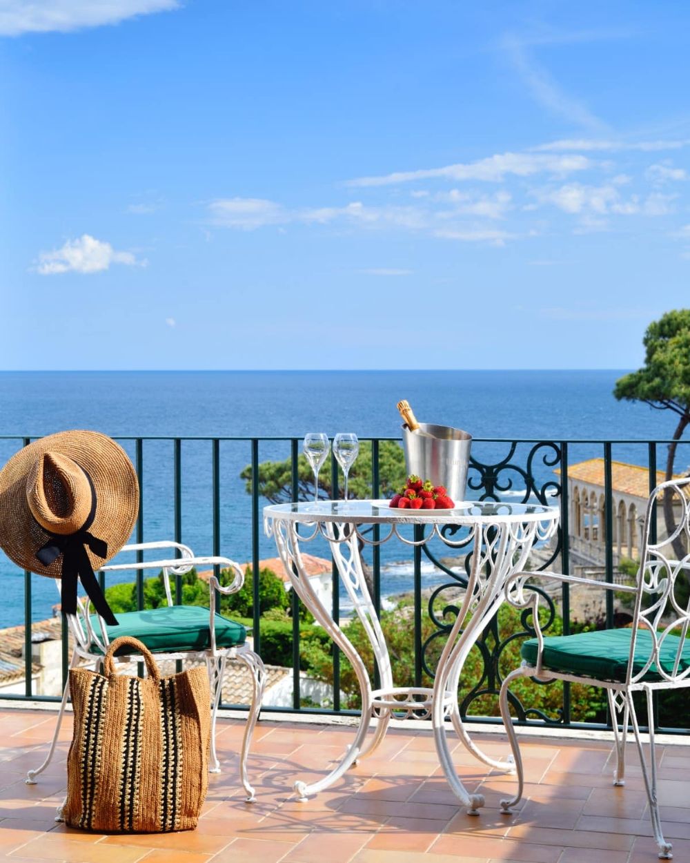Costa Brava - Seafront Elegance and Vintage Coastal Glamour
