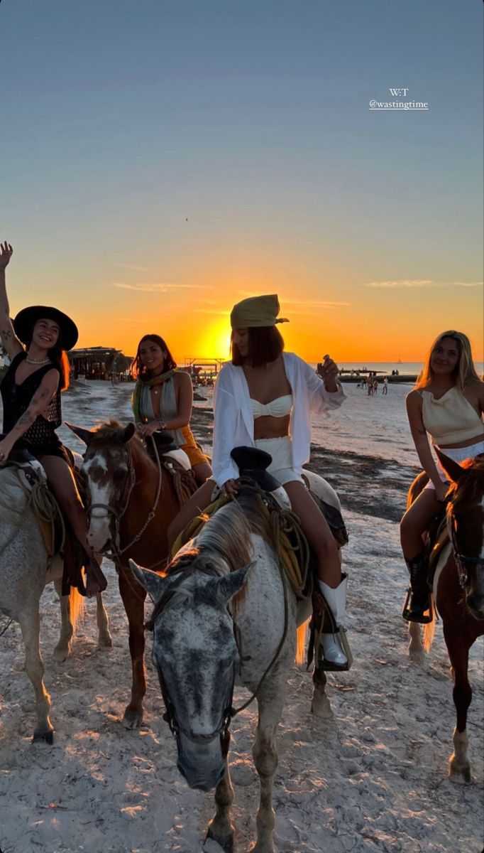 Algarve: Scenic Coastal Horse Riding Experience with Picnic & Beach Adventure