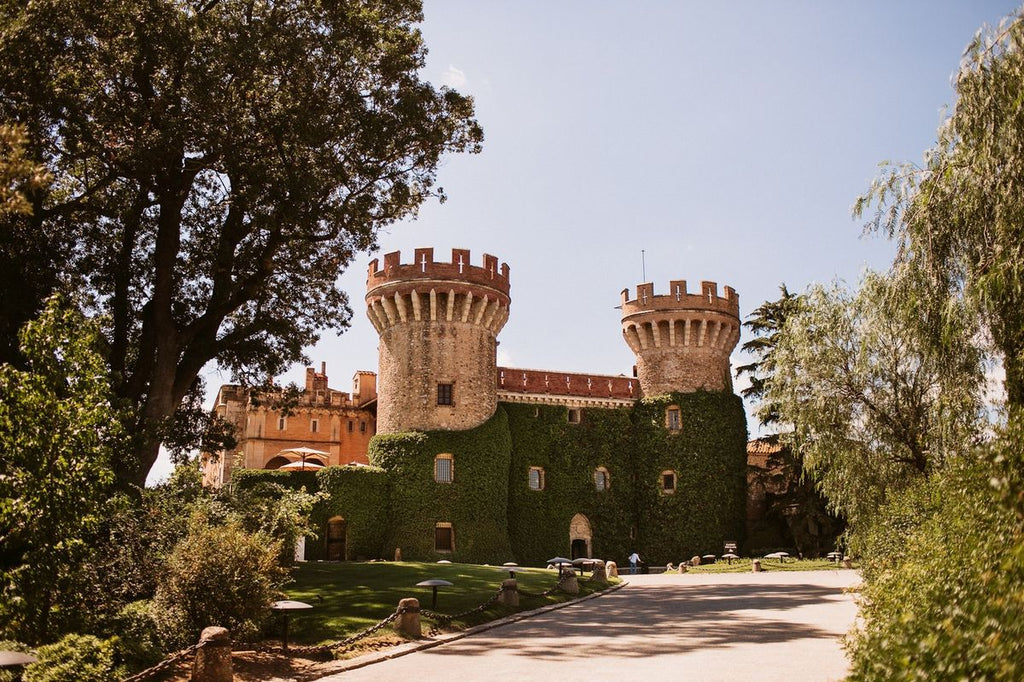 Girona - Vineyard Wellness Retreat with Thermal Spa