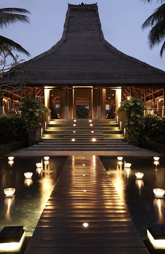 Ubud – A Riverside Jungle Sanctuary with Rice Terraces & Spiritual Luxury