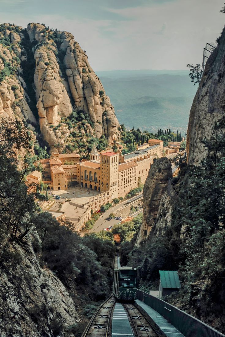 Private Overnight Montserrat Tour with Monastery Stay & Dinner