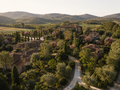 Tuscany: A Garden Retreat in the Tuscan Hills