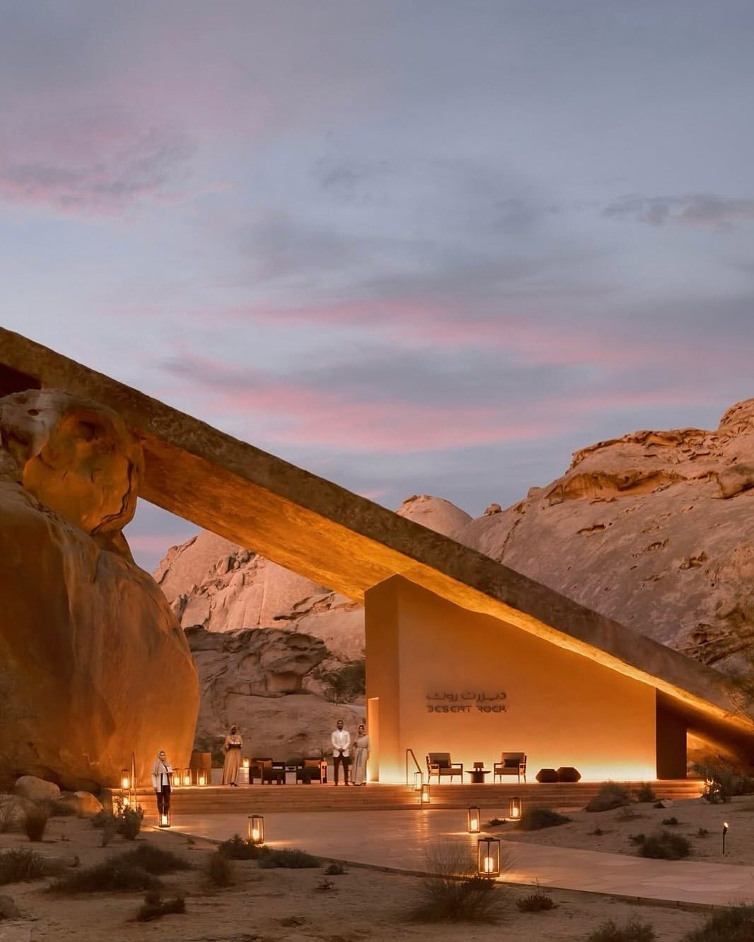 Utah – A Brutalist Desert Fortress with Raw Canyon Views & Monolithic Luxury
