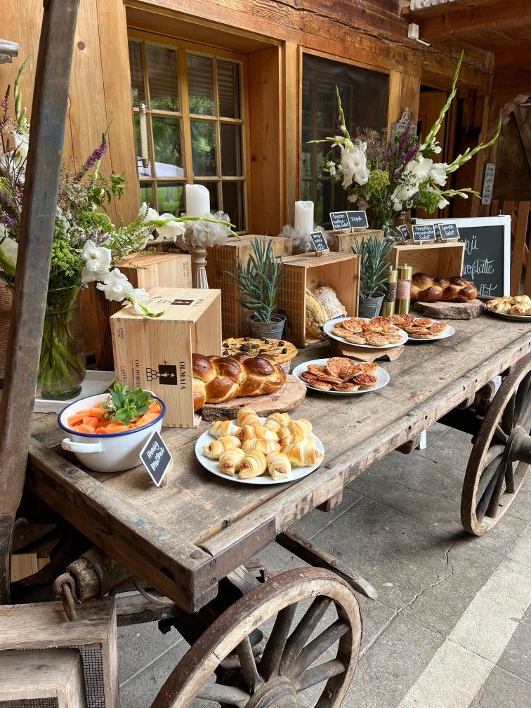 Montserrat Monastery & Winery Tour with Gourmet Farmhouse Lunch