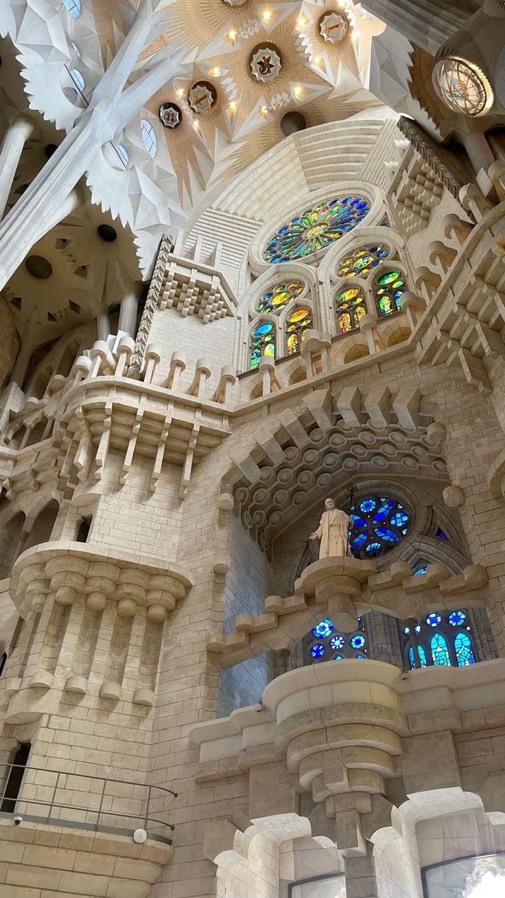 Barcelona Skip-the-Line Sagrada Família & Park Güell Tour