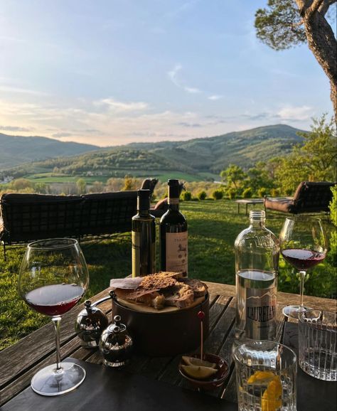 French Vineyard Escape with Cycling & Wine Tastings