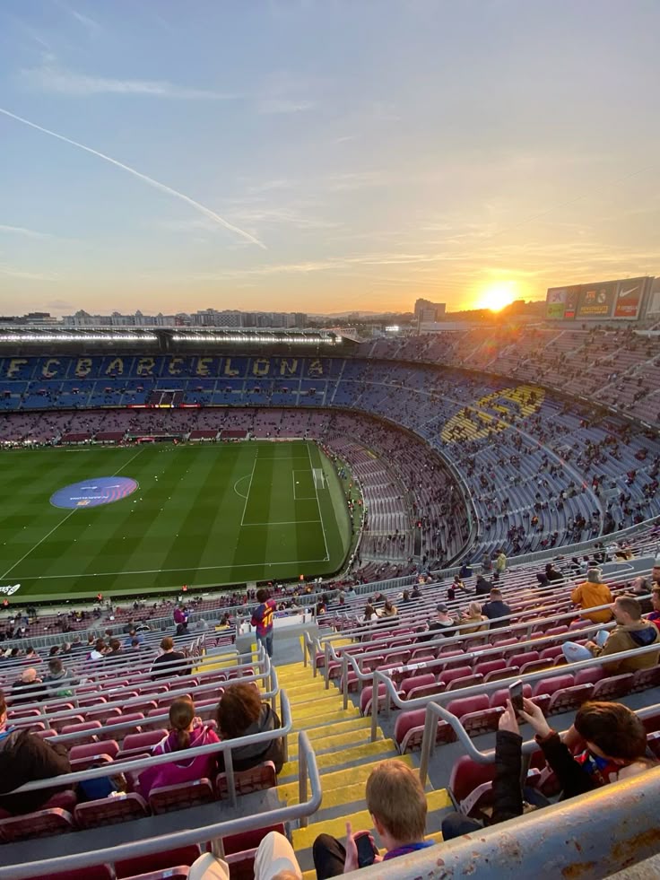 Barcelona's Finest: Gaudí, Gothic Quarter & Camp Nou Tour
