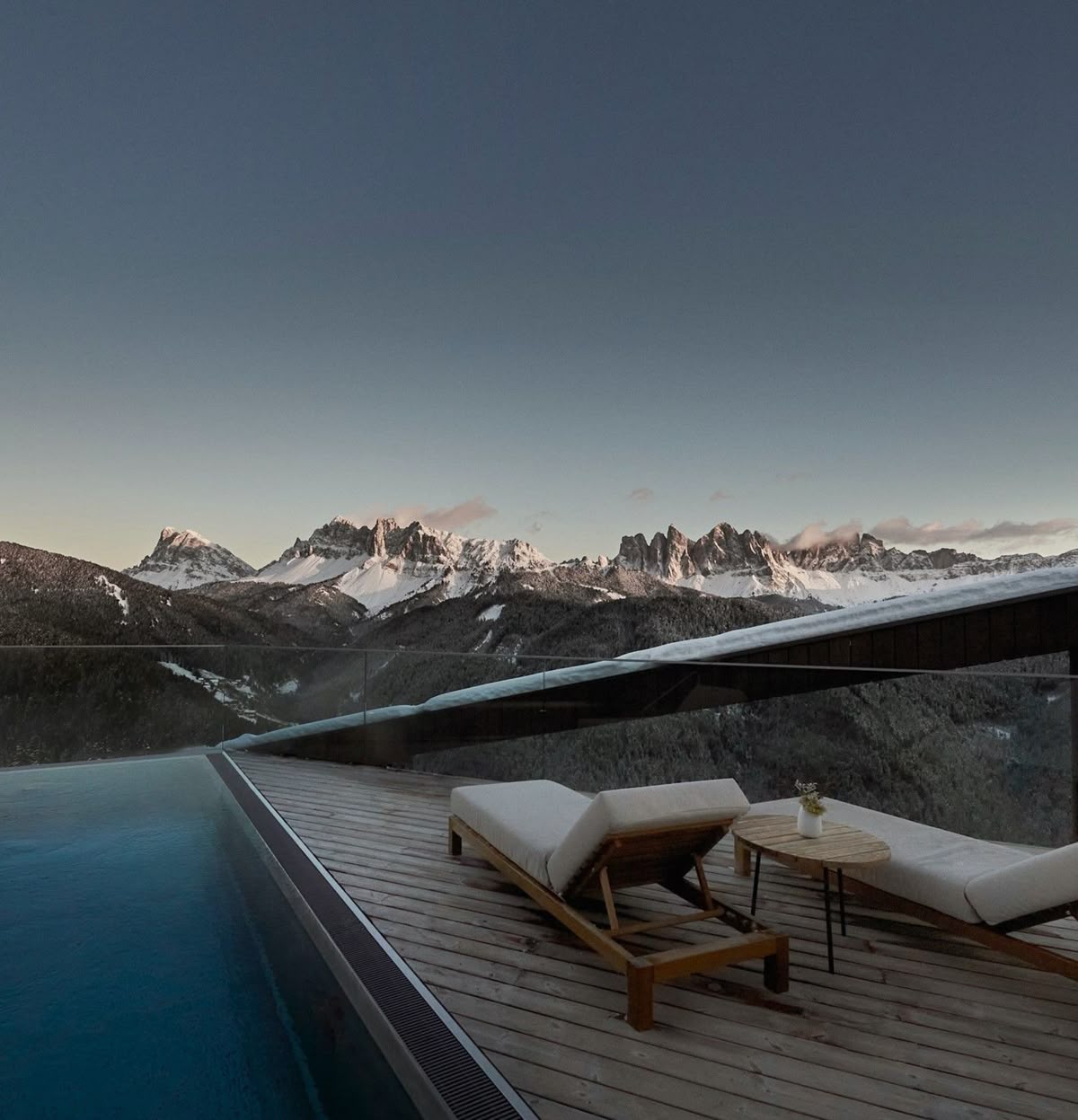 South Tyrol – A Minimalist Alpine Retreat with Meditative Nature Immersion