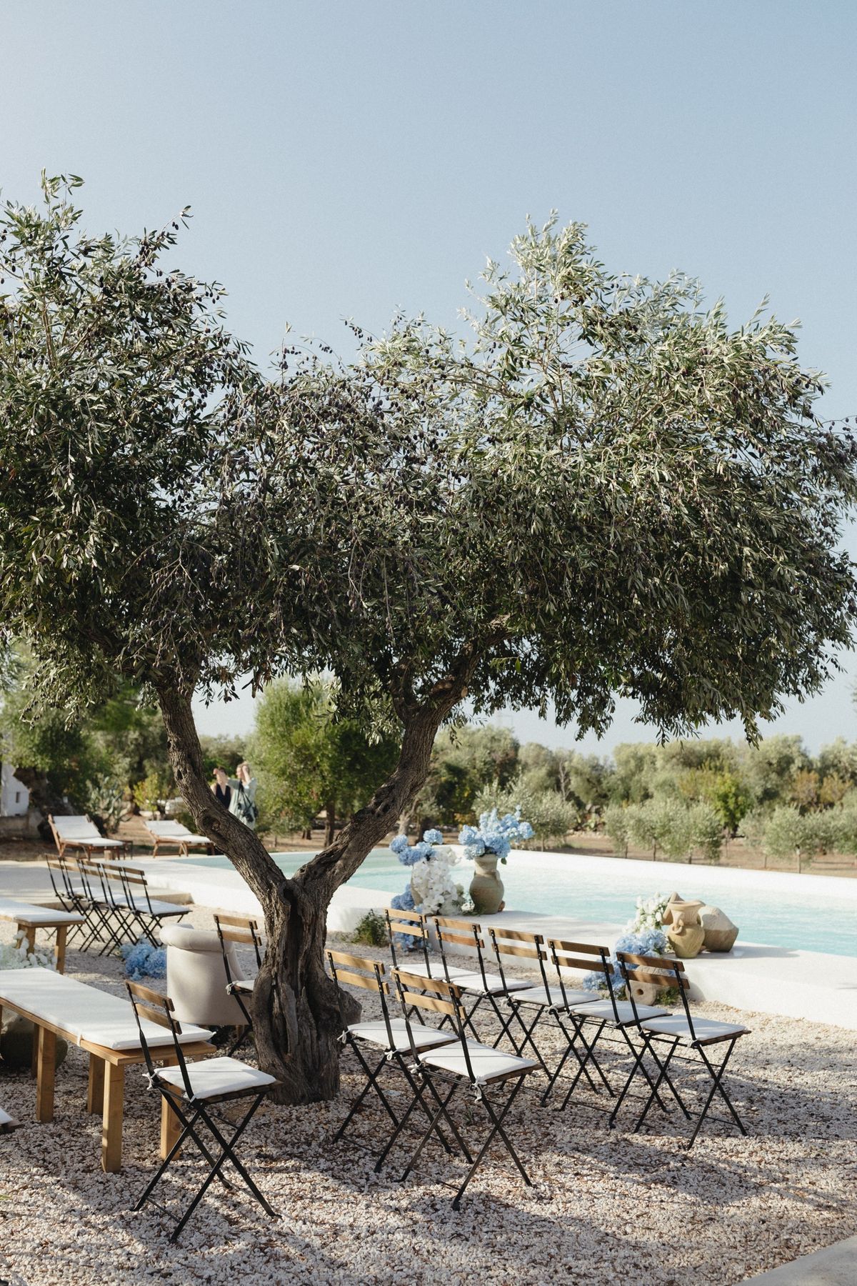 Puglia – A Modern White-Stone Farmhouse with Organic Olive Groves & Slow Design