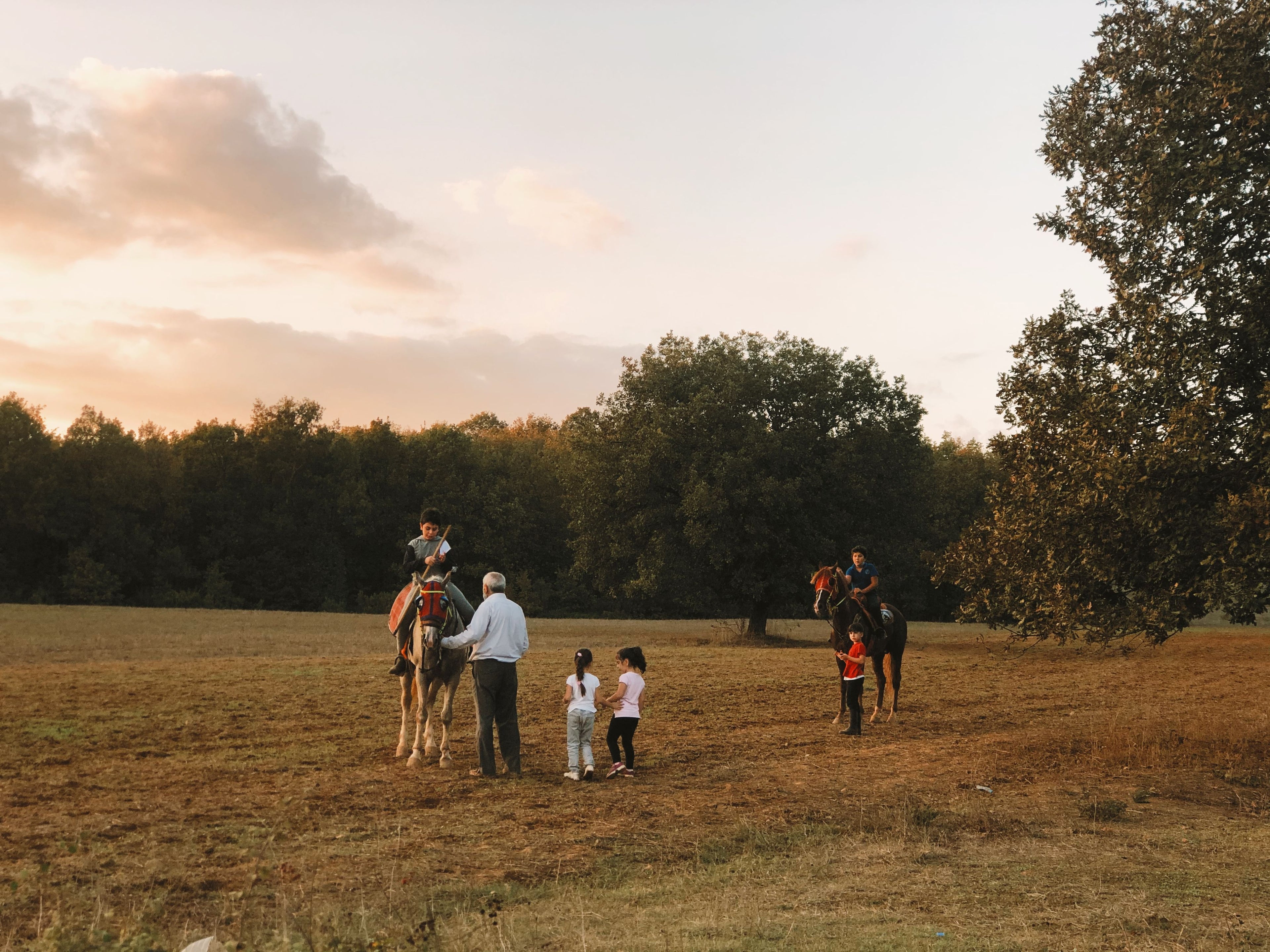 Tuscany: Escape to the Countryside for a Horseback Ride & Breakfast