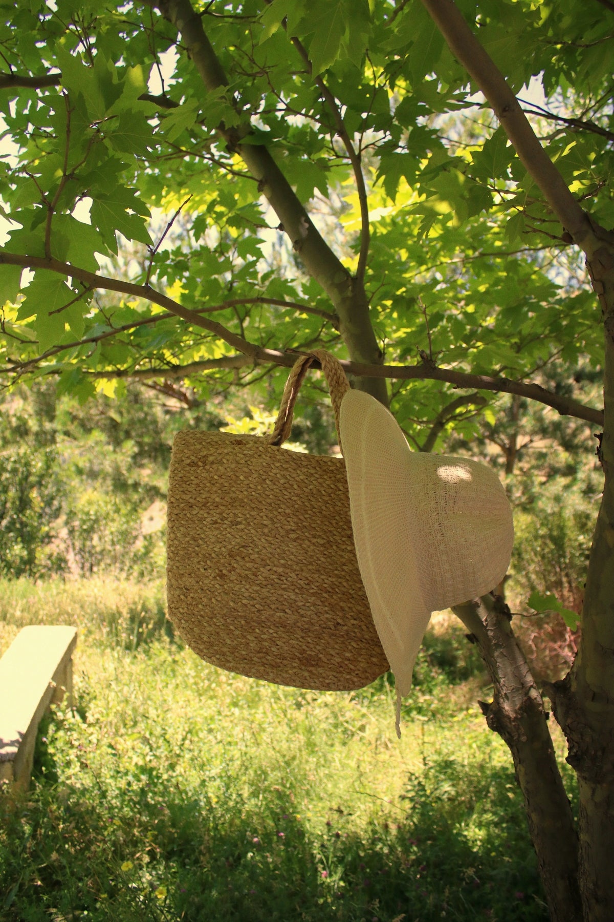 Milan: Countryside Picnic Among the Flowers