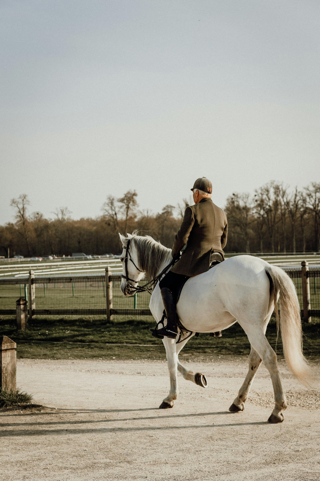 Chantilly – A Contemporary Equestrian Retreat Near France’s Horse Capital