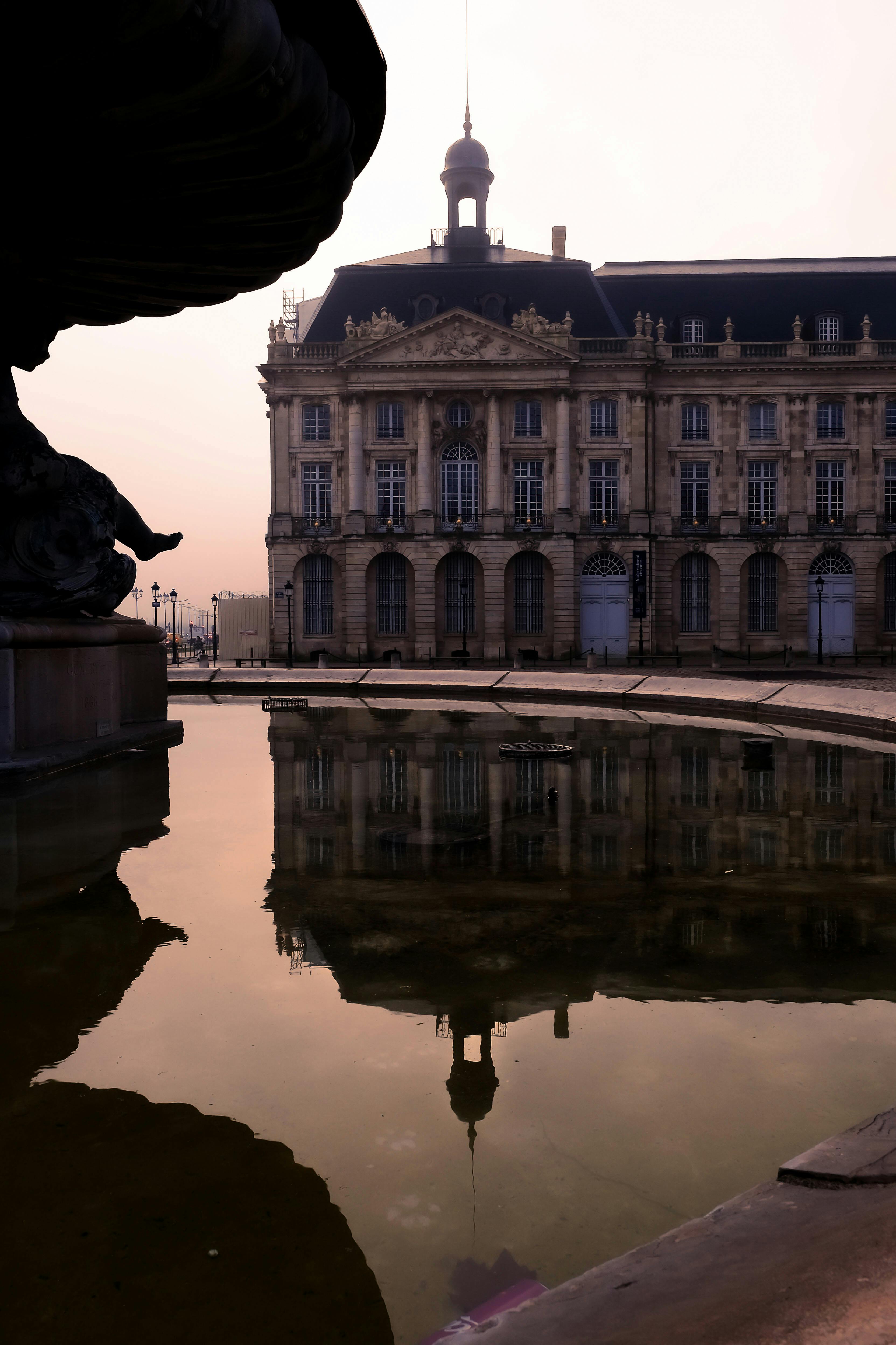 Bordeaux – A Contemporary Wine & Equestrian Estate in the Heart of the Vineyards