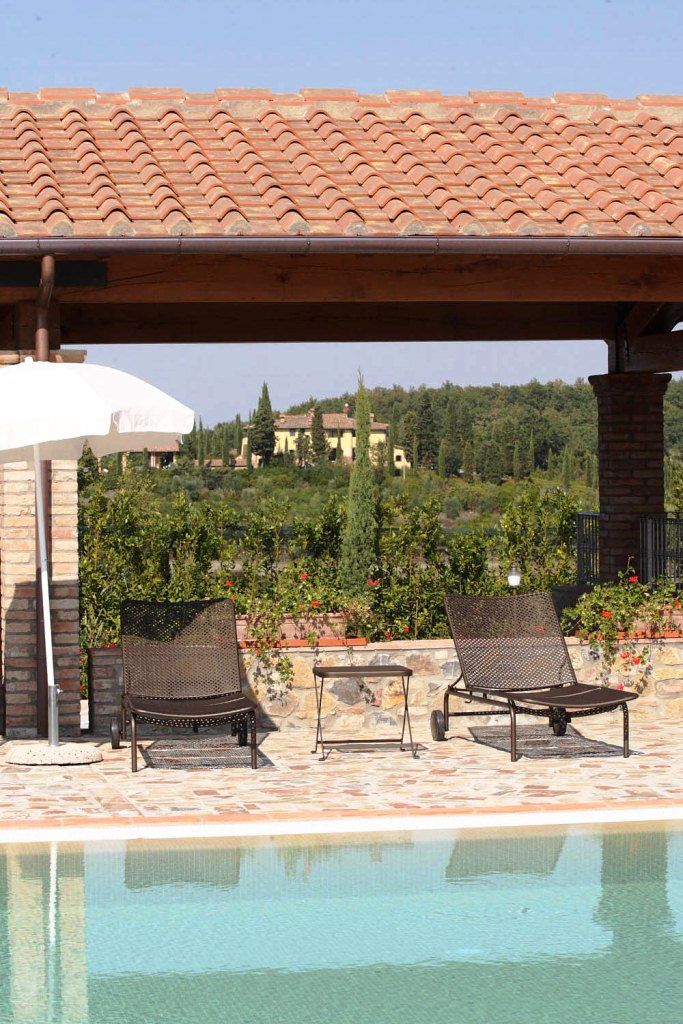 Tuscany – An Independent Family Vineyard with Authentic Rustic Charm